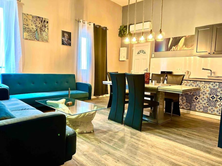 En Plein Coeur De Perpignan Le Superbe Apartamento Exterior foto